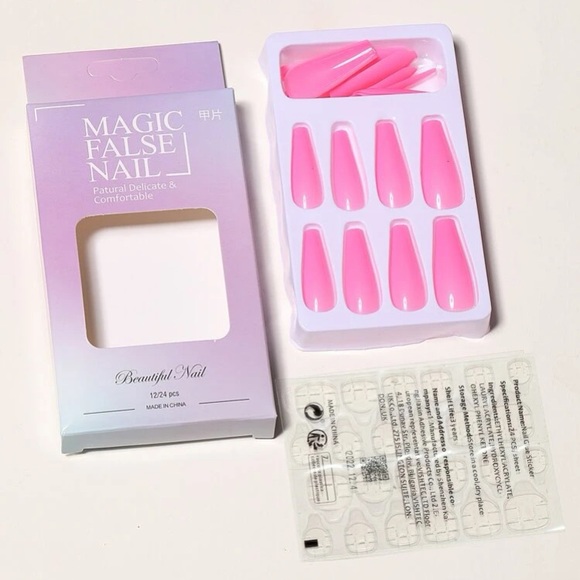 Fake nails - Picture 2 of 2